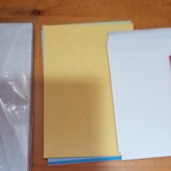 Mixed different sizes envelopes - Picture 3 of 5